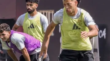 عروض خليجية مغرية.. تطورات مفاجئة بشأن رحيل إمام عاشور عن الأهلي وجلسة حسم مرتقبة